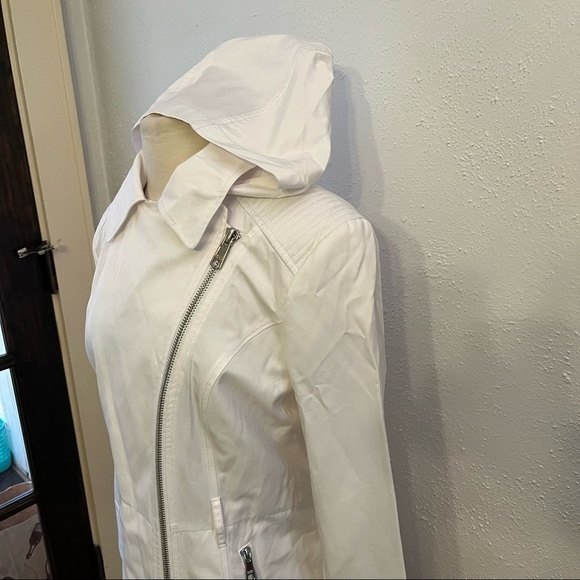 Black Rivet White Long Trench Coat with Removable Hood Large - Picture 2 of 10